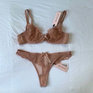 Agent Provocateur Yara Bra and Thong Pink 32A Size 1 NEW WITH TAG XS